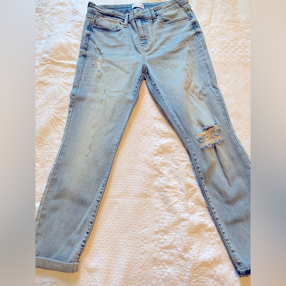 Studio Blue Jeans